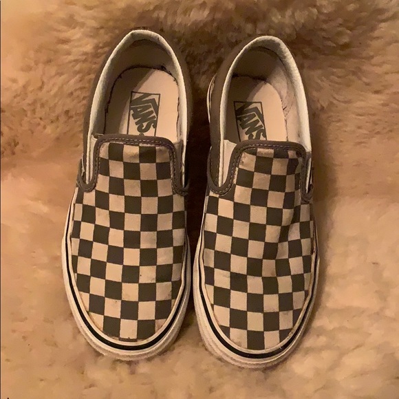 vans checkered slip ons grey